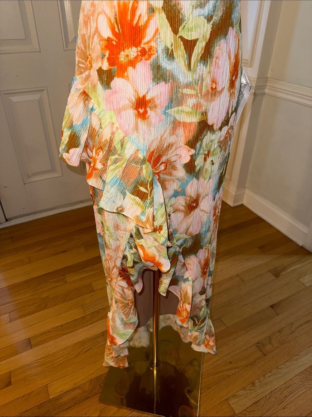 Dress the Population Floral High-Low Maxi Dress in Orange & Green - Picture 7 of 9